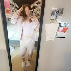 Meet your Posher, Isabella